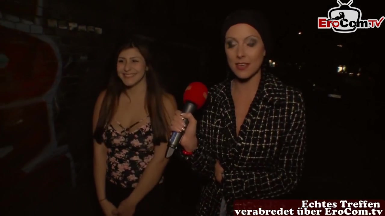 Deutsche Moderatorin Und Ihre Assistentin Schleppen Fremden Mann Ab Und Melken Seinen Schwanz