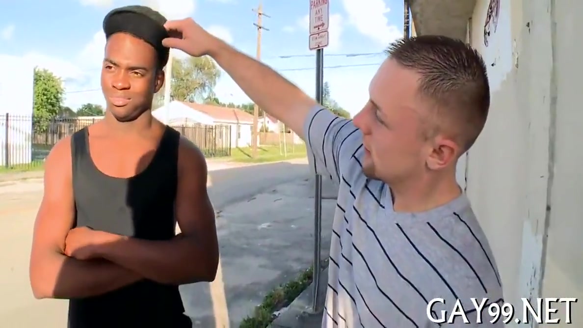 Muscly Darky Homosexual Knocked Off