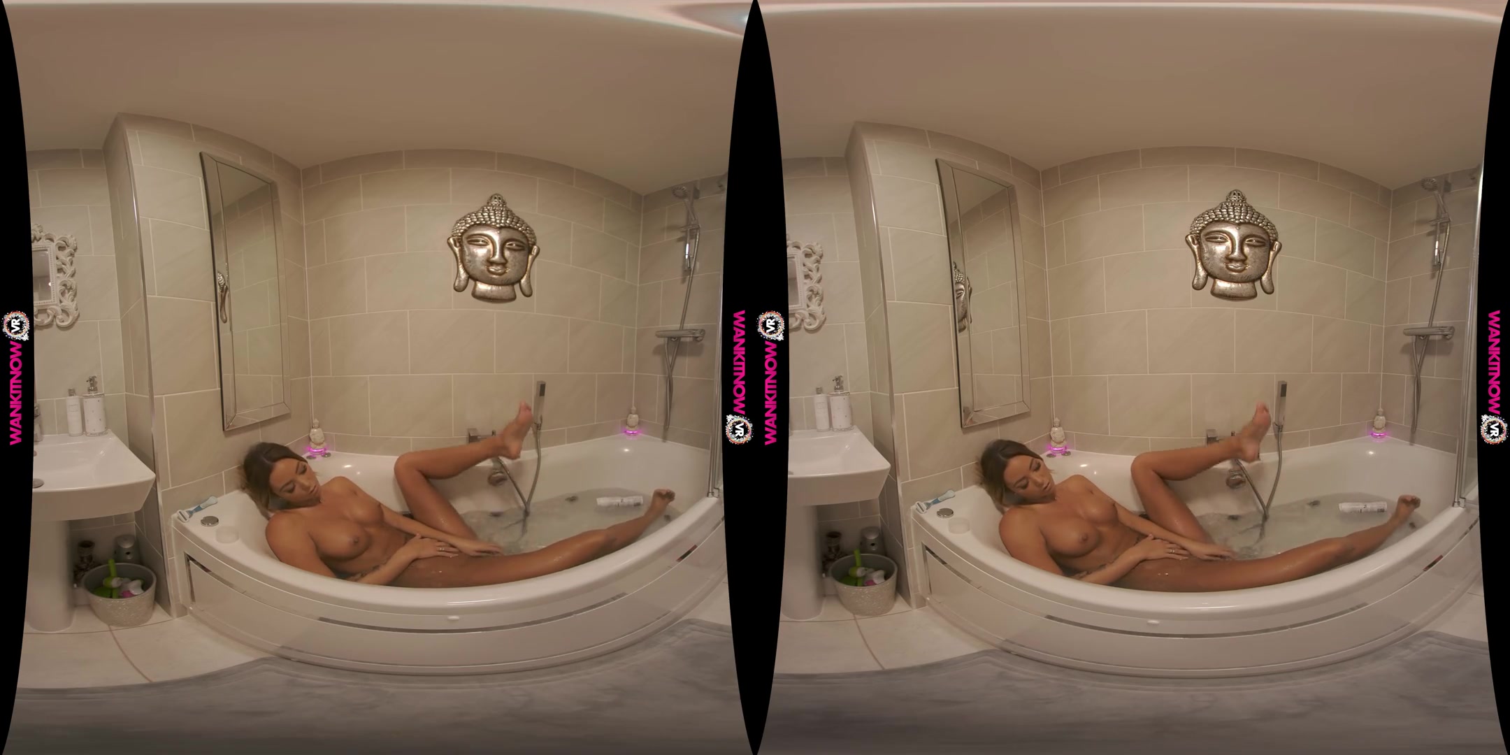 Wank And Watch - British Babe Playing in the Bathtub for You