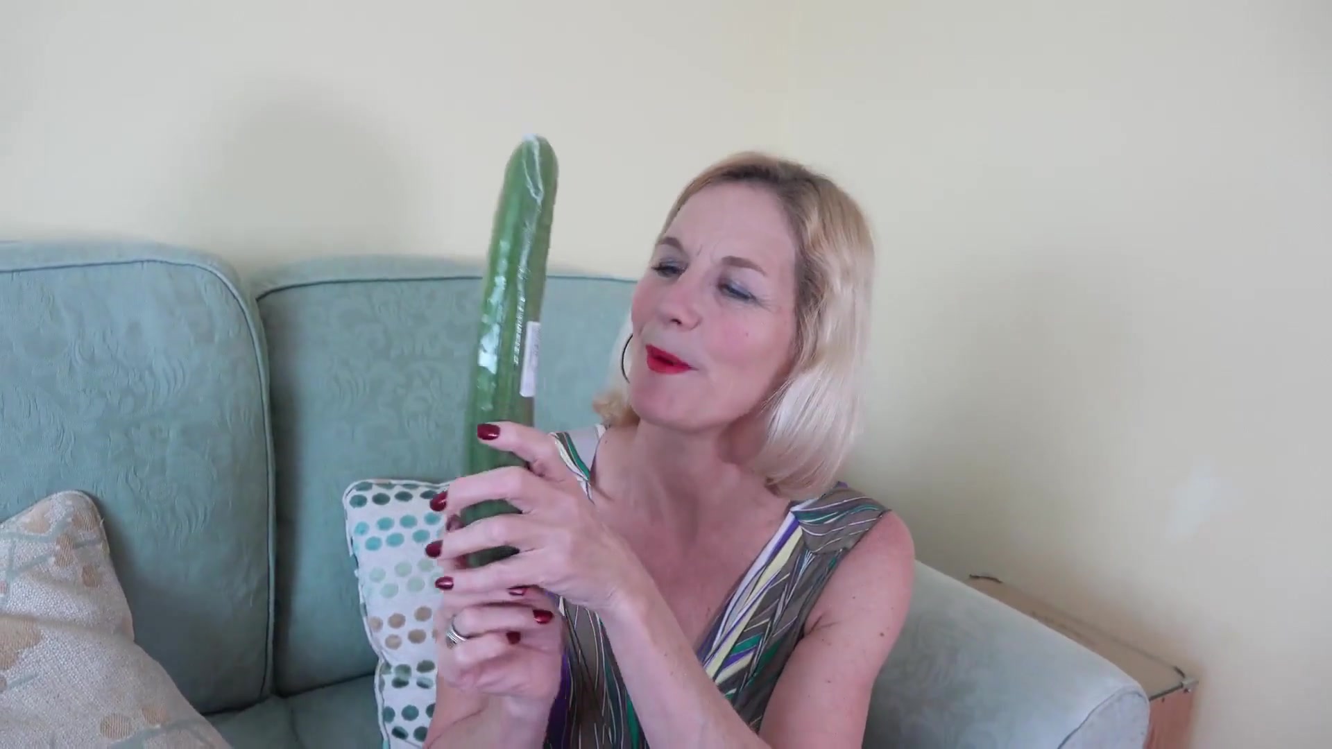 Molly's Fruit & Veg Pt1 - TacAmateurs