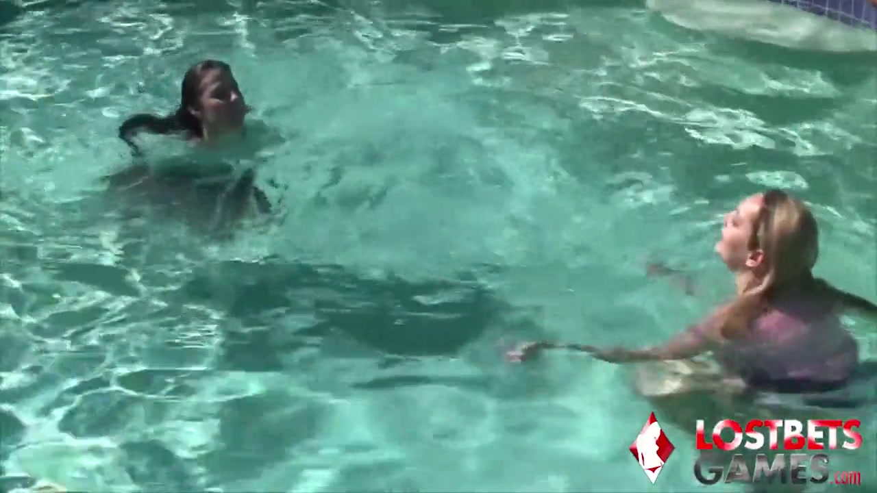 Poolside Blowjobs And Lesbian Licking Gets Intense