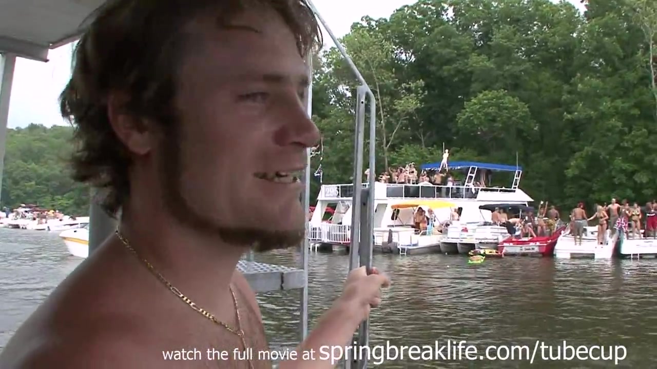 SpringBreakLife Video: Swimming For Pussy