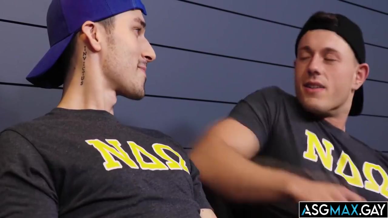 Whos Bigger? Frats And Compare Their Dick Sizes And Brag About Whos Better At Fucking Girls. There Is Only One Way To Find Out! 6 Min With Kane Fox, Ryder Owens And Gay Porn
