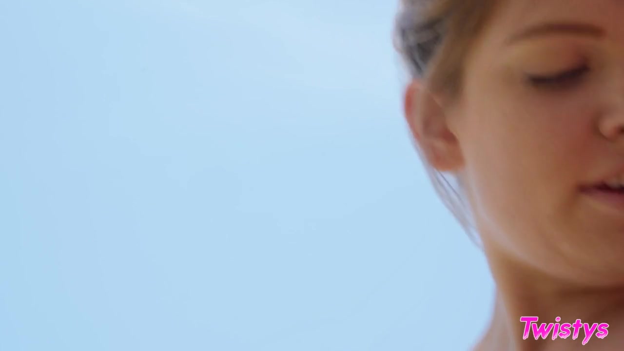 Giselle Palmer & Lilly Bell in Suds and Sass - TwistysNetwork
