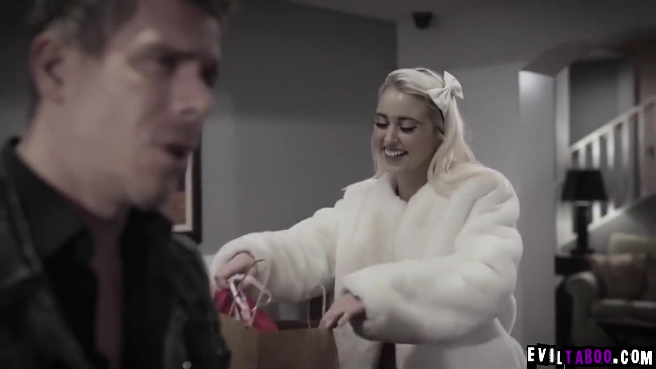 Nasty And Stepdad Fucked Chloe Cherrys Tight Cunt