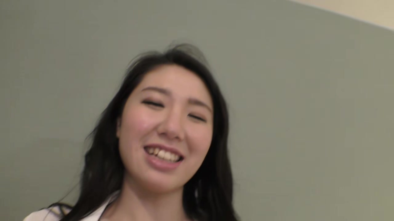 0002237_デカパイのスレンダー日本人の女性がグラインド騎乗位する人妻NTRのエロ合体