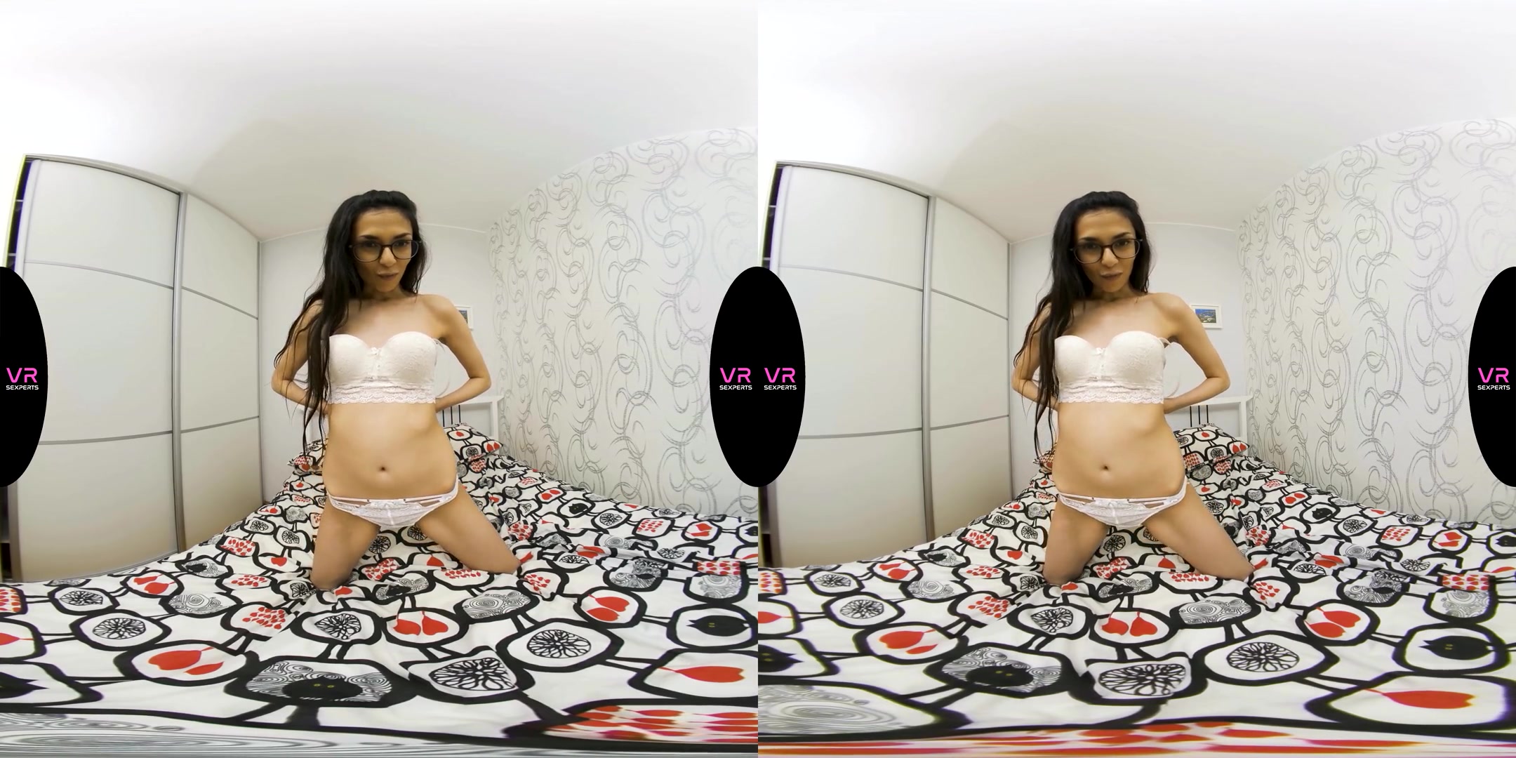 Give Me Pleasure, Honey - SexLikeReal