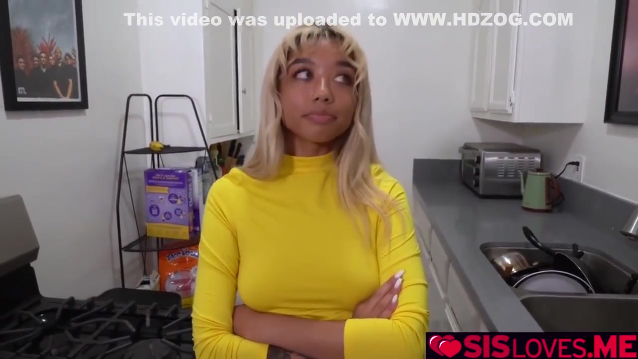 Stepsister Choose To Do A Blowjob Instead Of Doing Chores