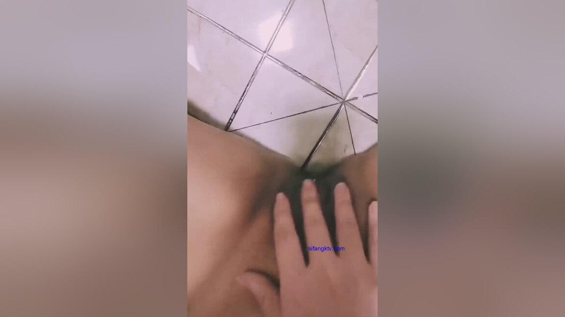 Chinese teen 18+ Solo Masturbation Video