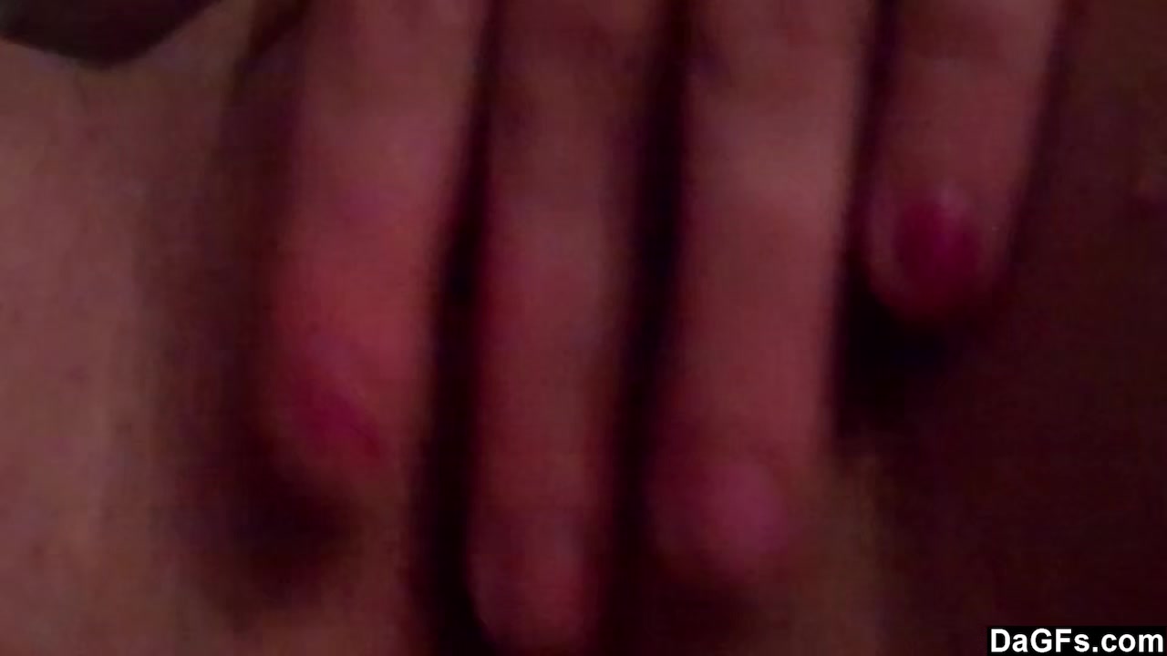 Cute Amateur Babe Fingers Herself