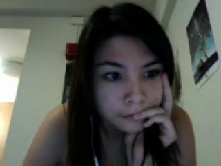 Japanese babe fingered her pussy while watching at my cock