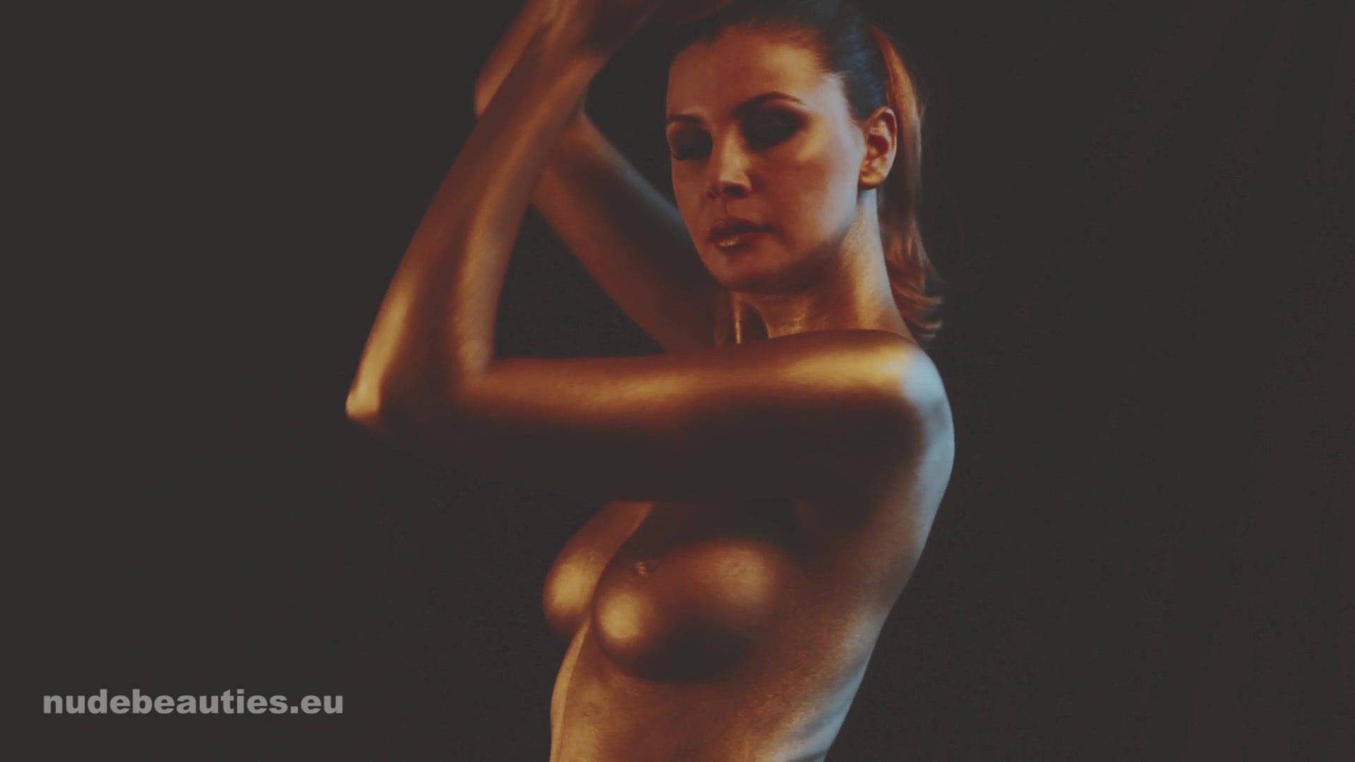 Olisa Golden Boobs - Sex Movies Featuring Nudebeauties