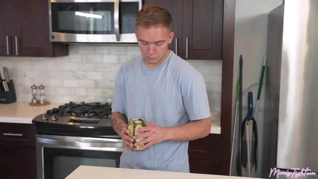 Stepmom Pins And Drains Me This New Year - S1:E9 - Momlover