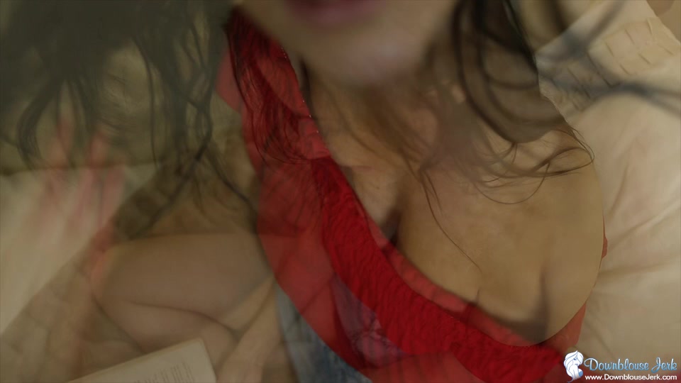 Nicole in Jerk Off Workout - DownblouseJerk