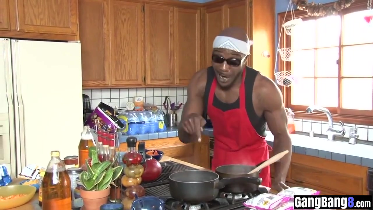 Black Guys Taught Milf Babe How To Make Things Harder