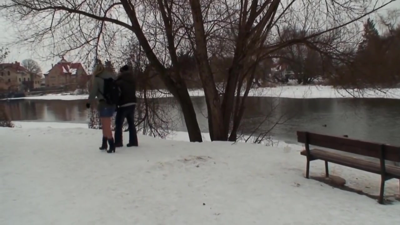 Man Picks Up Blonde Whore And Fucks Her In Snow