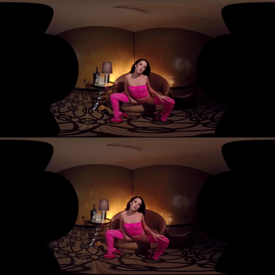 Megan Rain in teen 18+ Megan Rain Private Dance - Level 1 - VRClubz