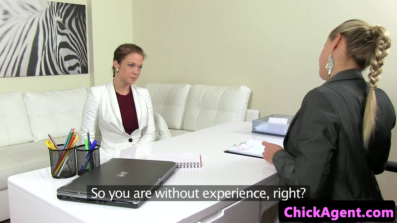 Lesbian agent pussylicked by casting babe