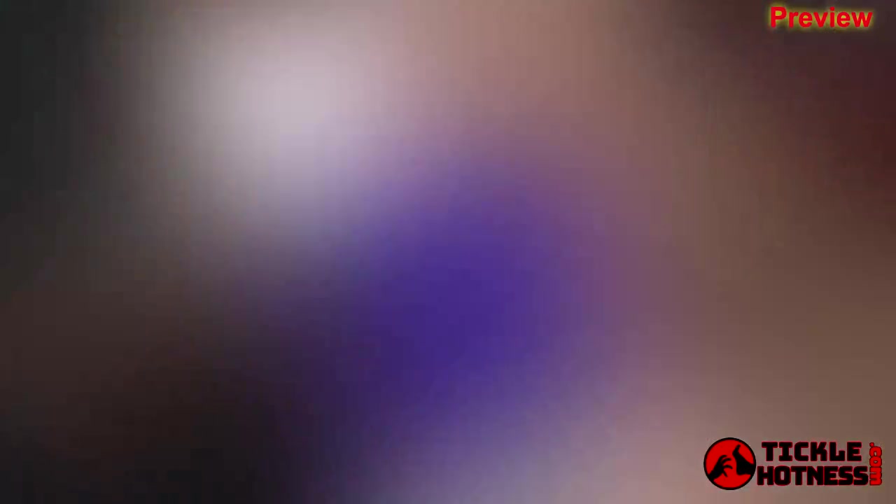 The Intern 1 Selena 3 - Ticklevideos