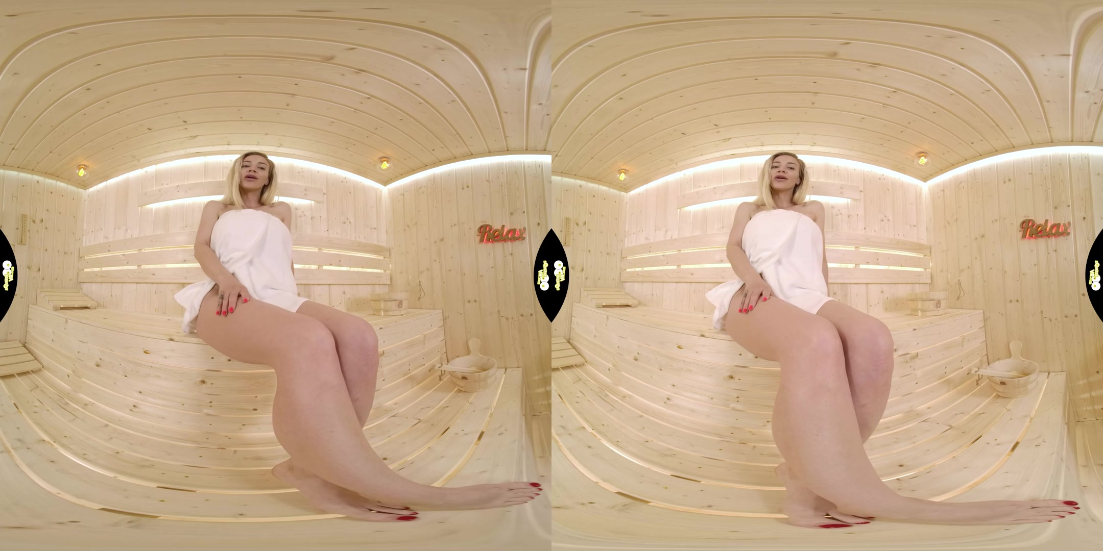 Play in Sauna - SqueezeVR