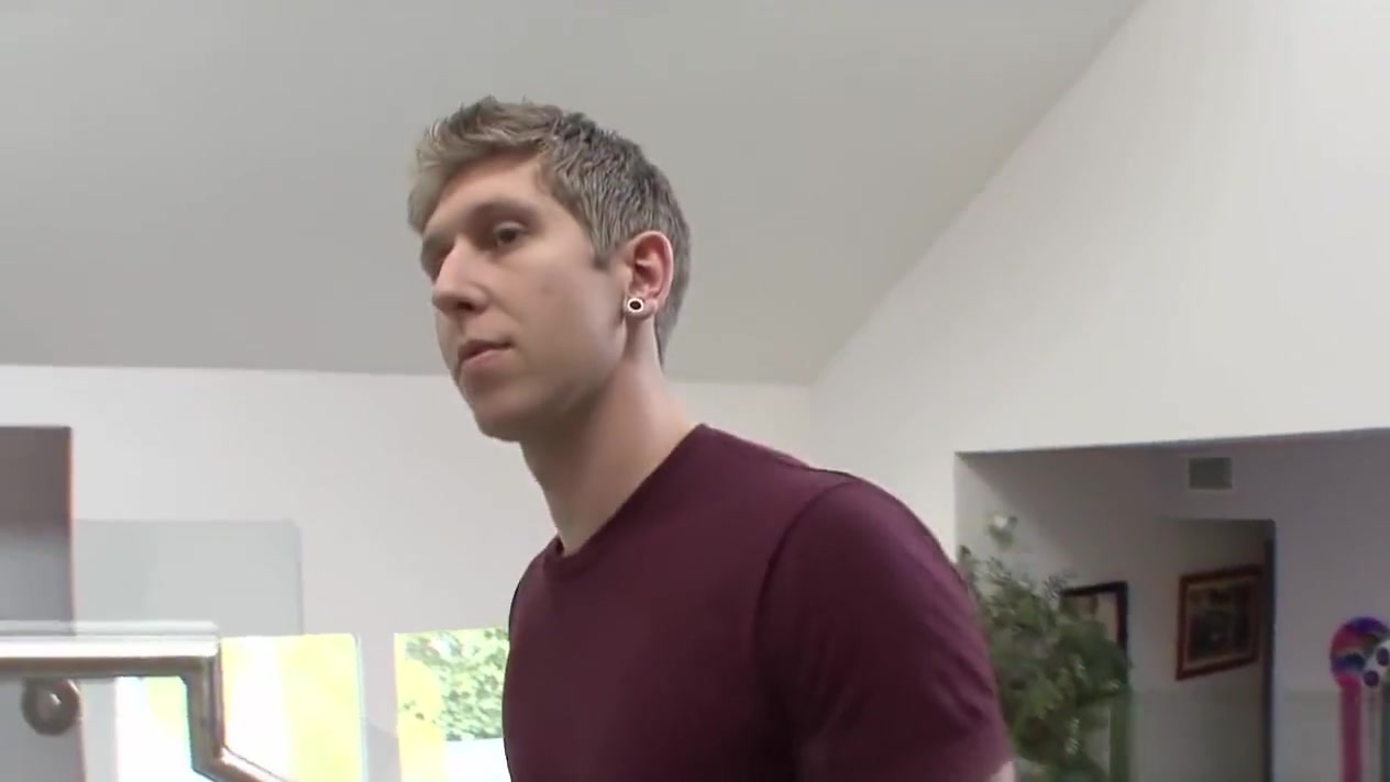 Alex Taylor loves to get pounded