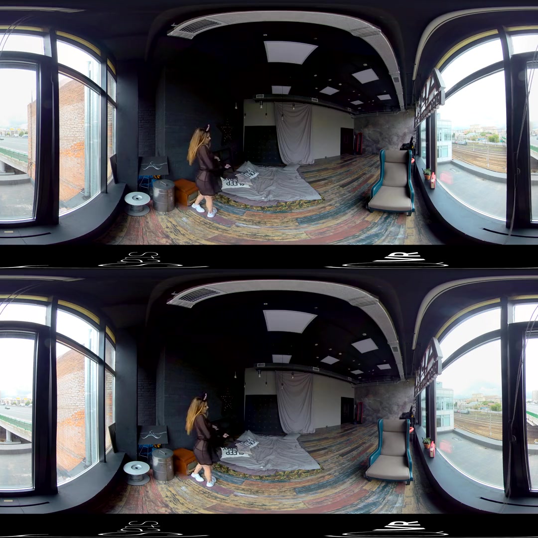 LilianQ in Naughty Little Mouse 360\u00ba - StasyQVR