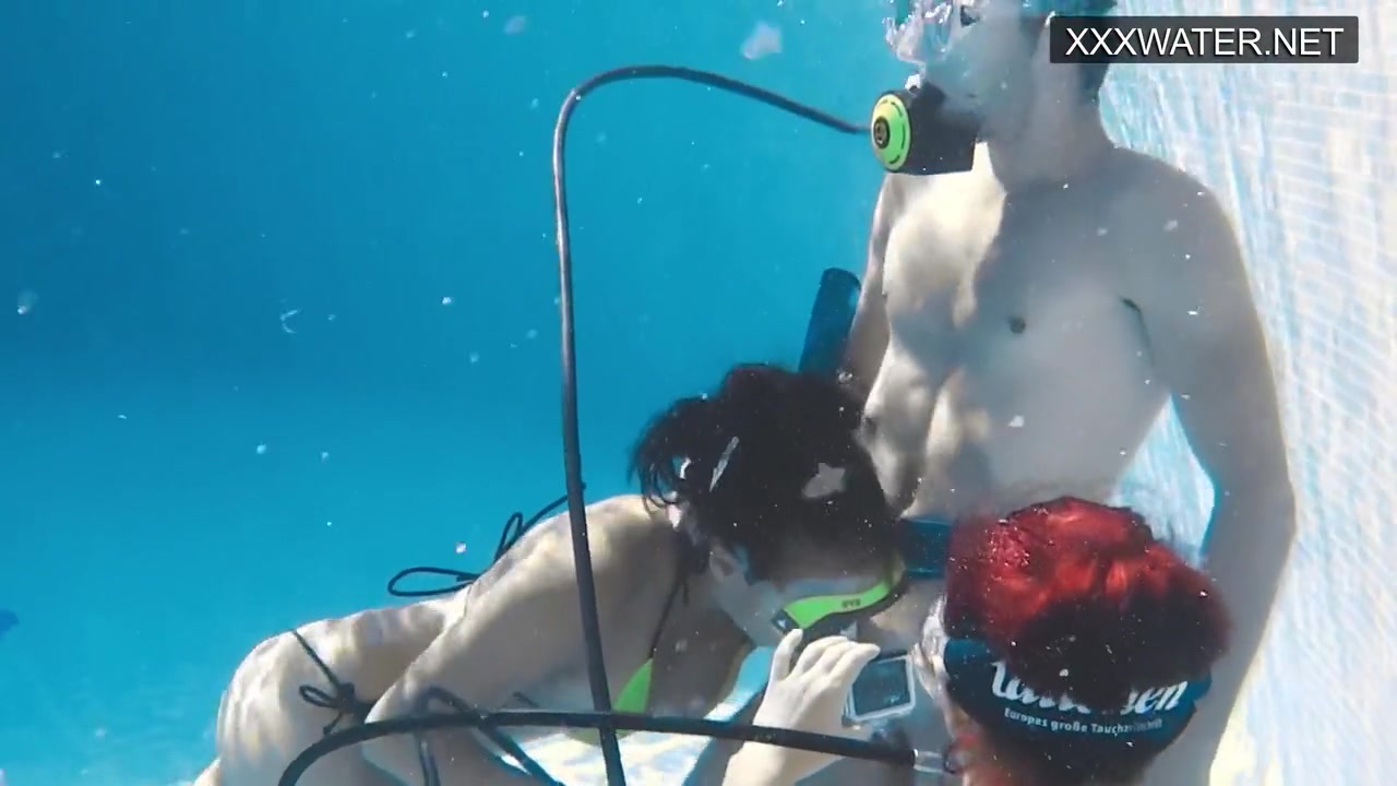 Polina Rucheyok Sucks And Fucks Underwater