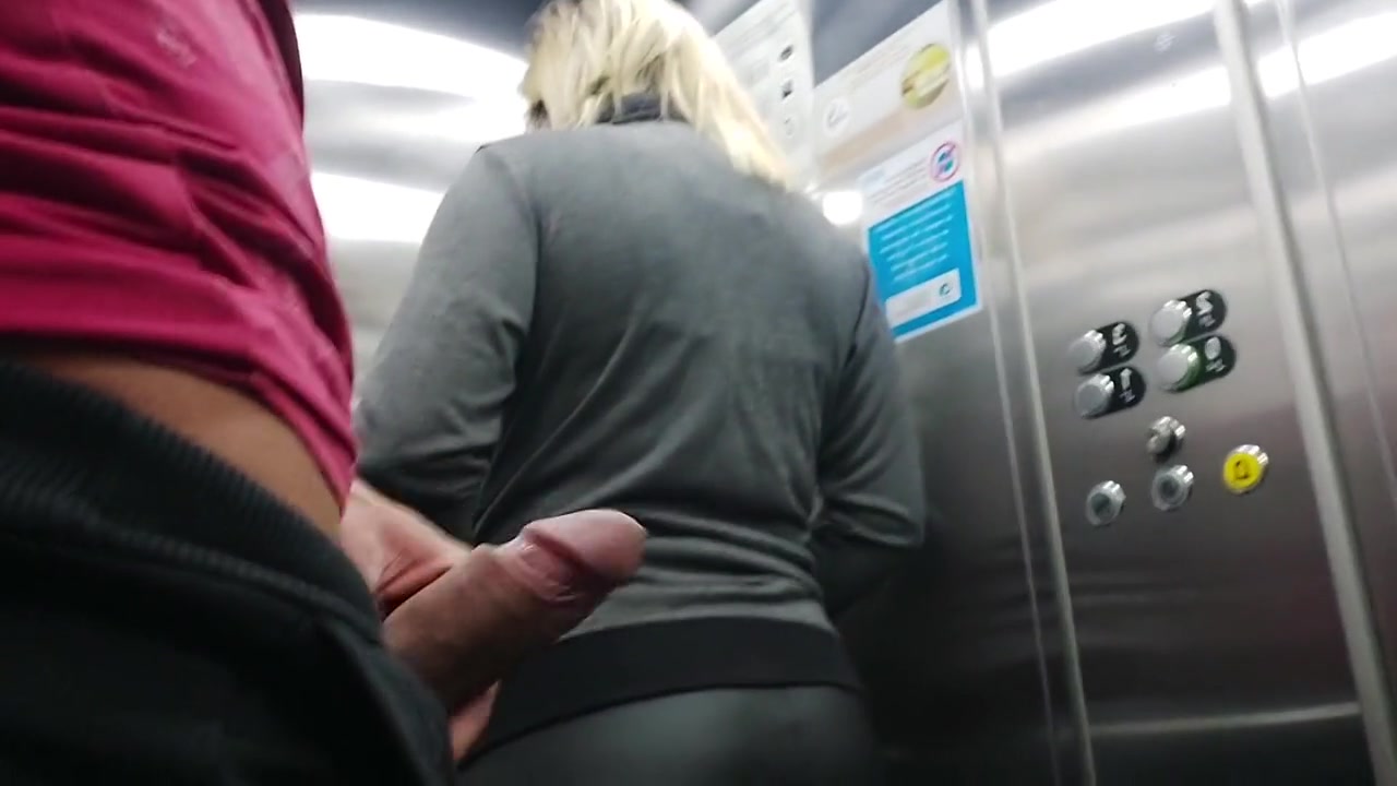 I Ran Into This Hot Bourgeois In The Hotel Elevator She Didnt Expect To See My Big White Cock!!