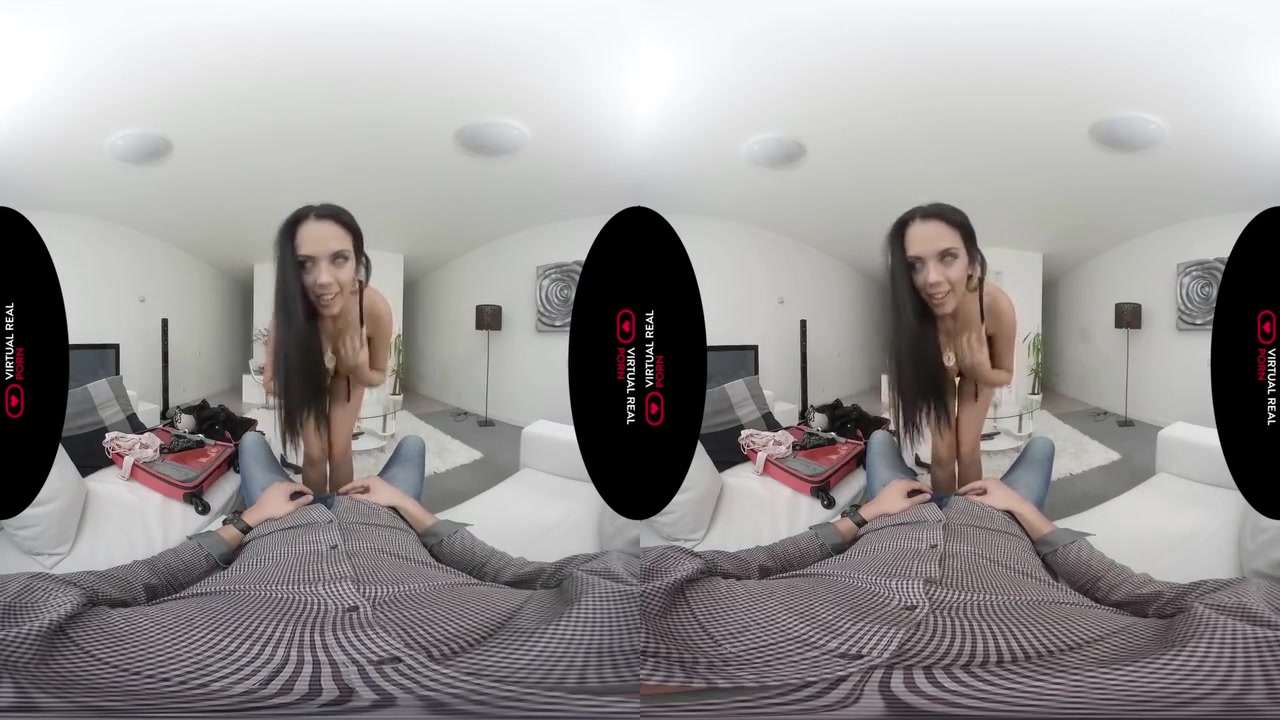 A Girl From Barcelona With Virtual Reality