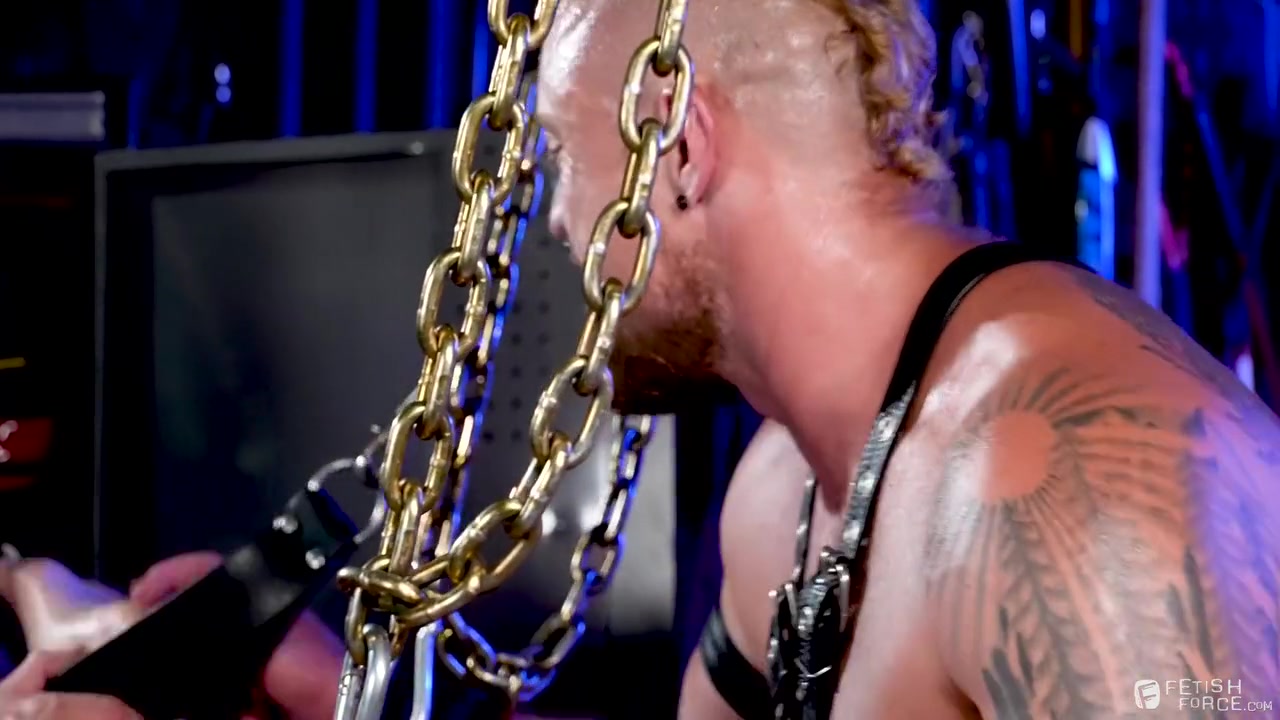 Hunter Marx And Randy Slaughter In Fetish Force: Dilfs Aching Hole In The Sling