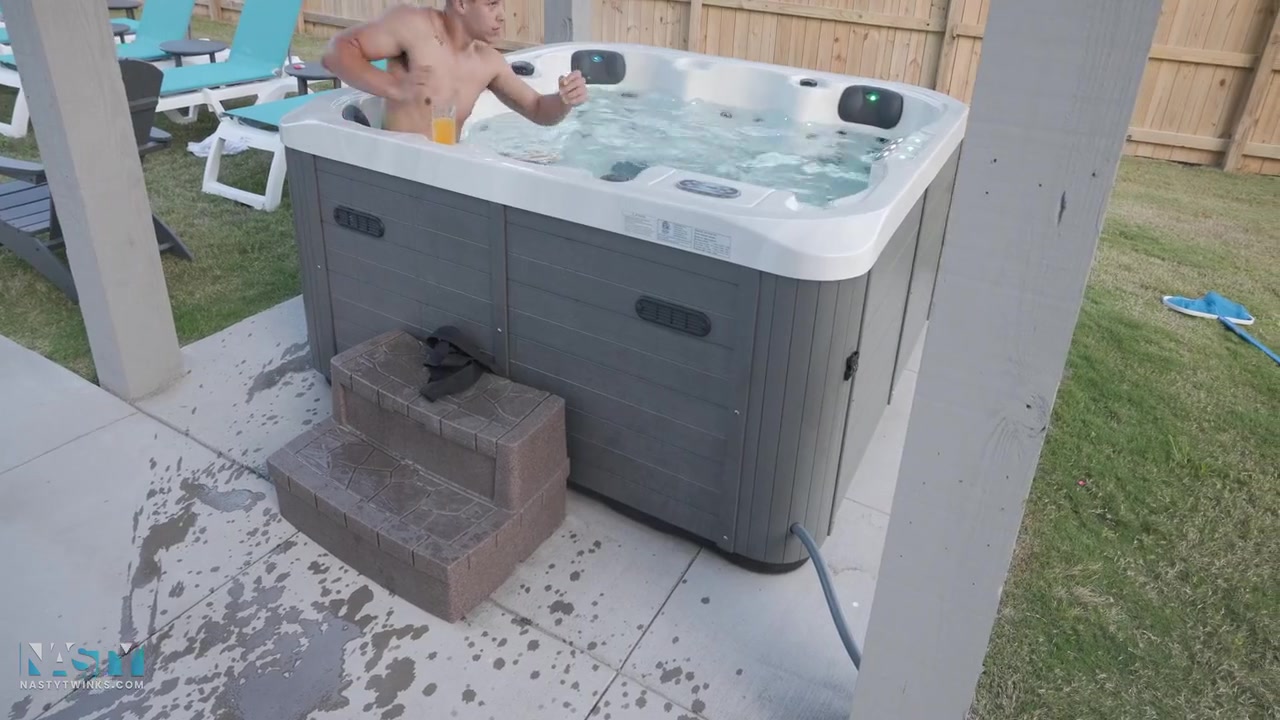 Nastytwinks - Outdoor Shower - Jay Angelo Takes A Shower Outside When Checks In On Him And Fun Ensues - Jordan Haze