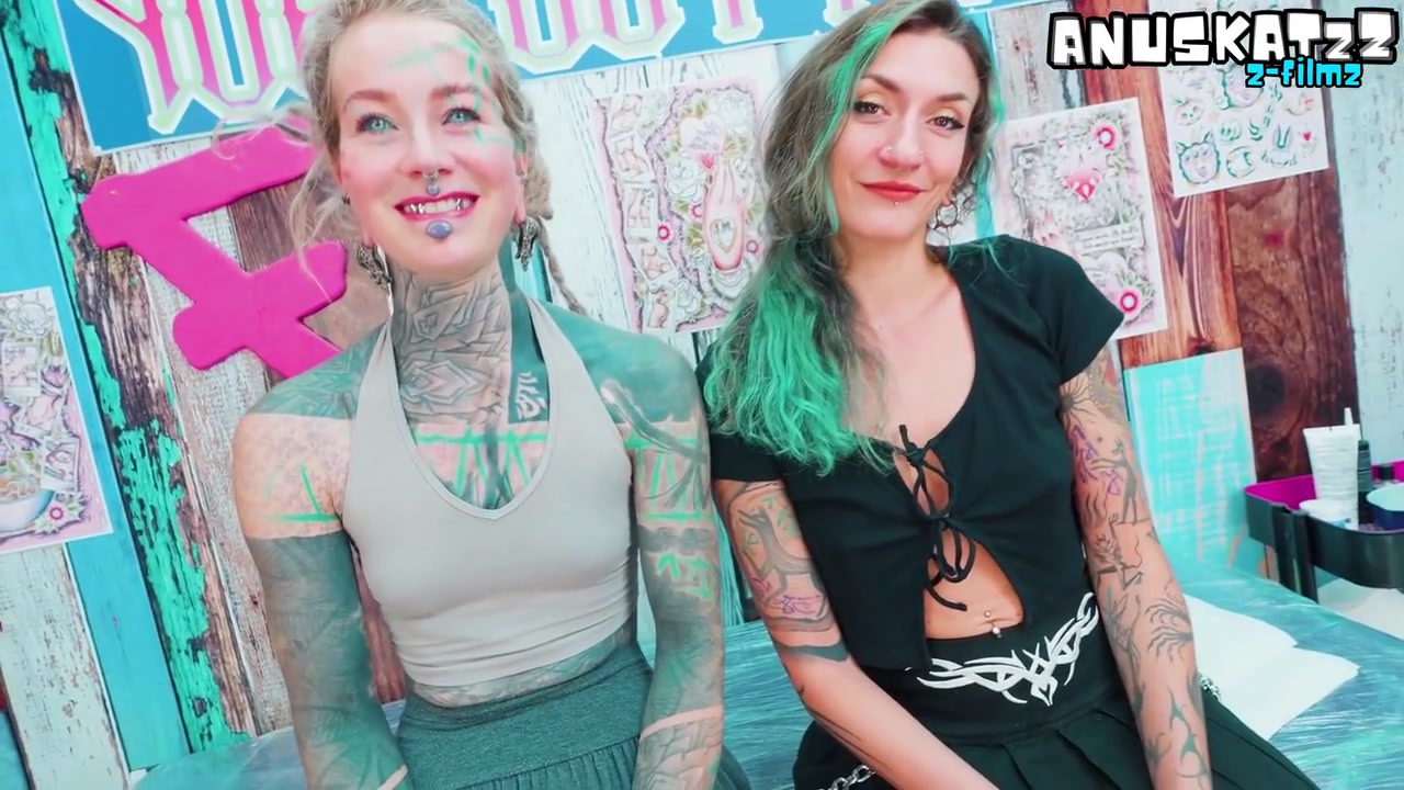 Friends Tattoo Session Becomes Anal Threesome: Artist Destroys Ass Mid-ink & Cums All Over Fresh Work - Lily Lu And Edone Kaliyuga