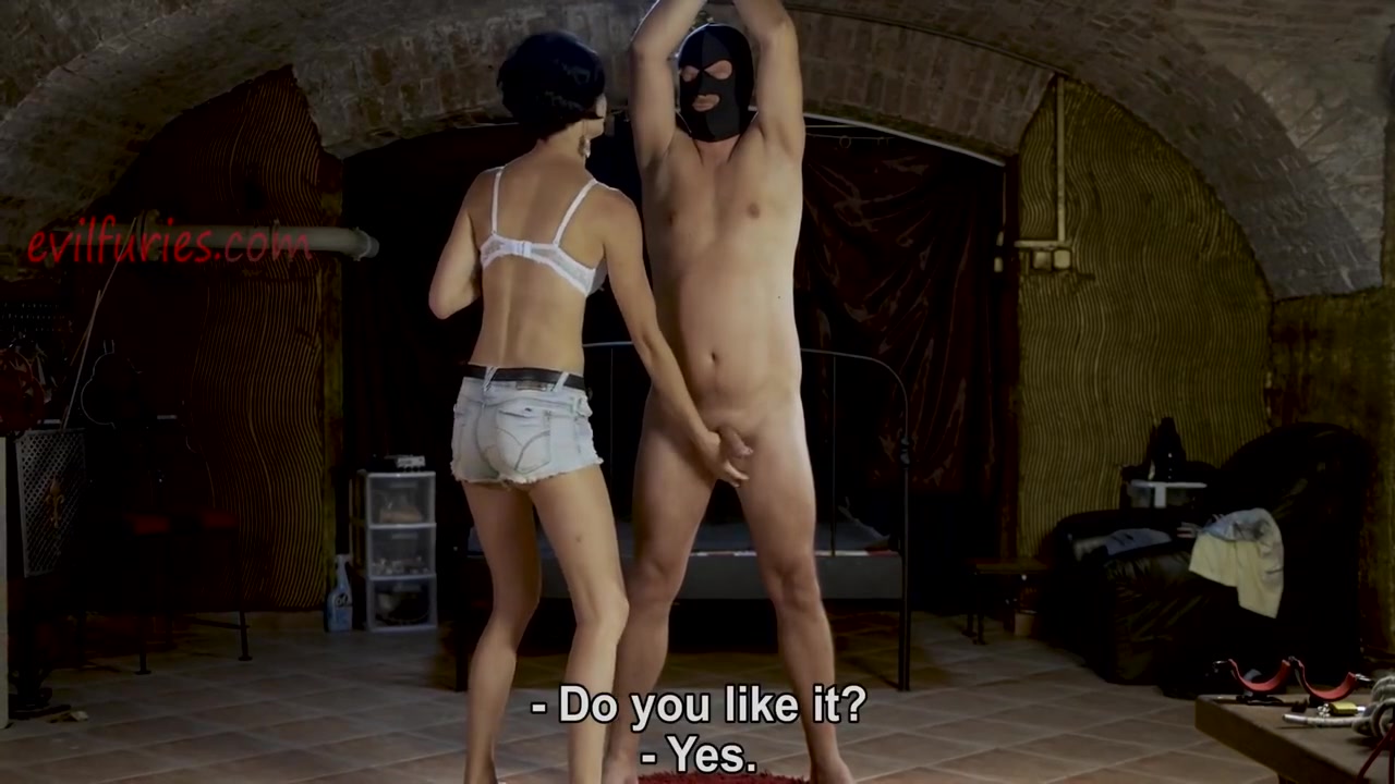 Sub Has To Taste The Pain And Pleasure At The Same Time