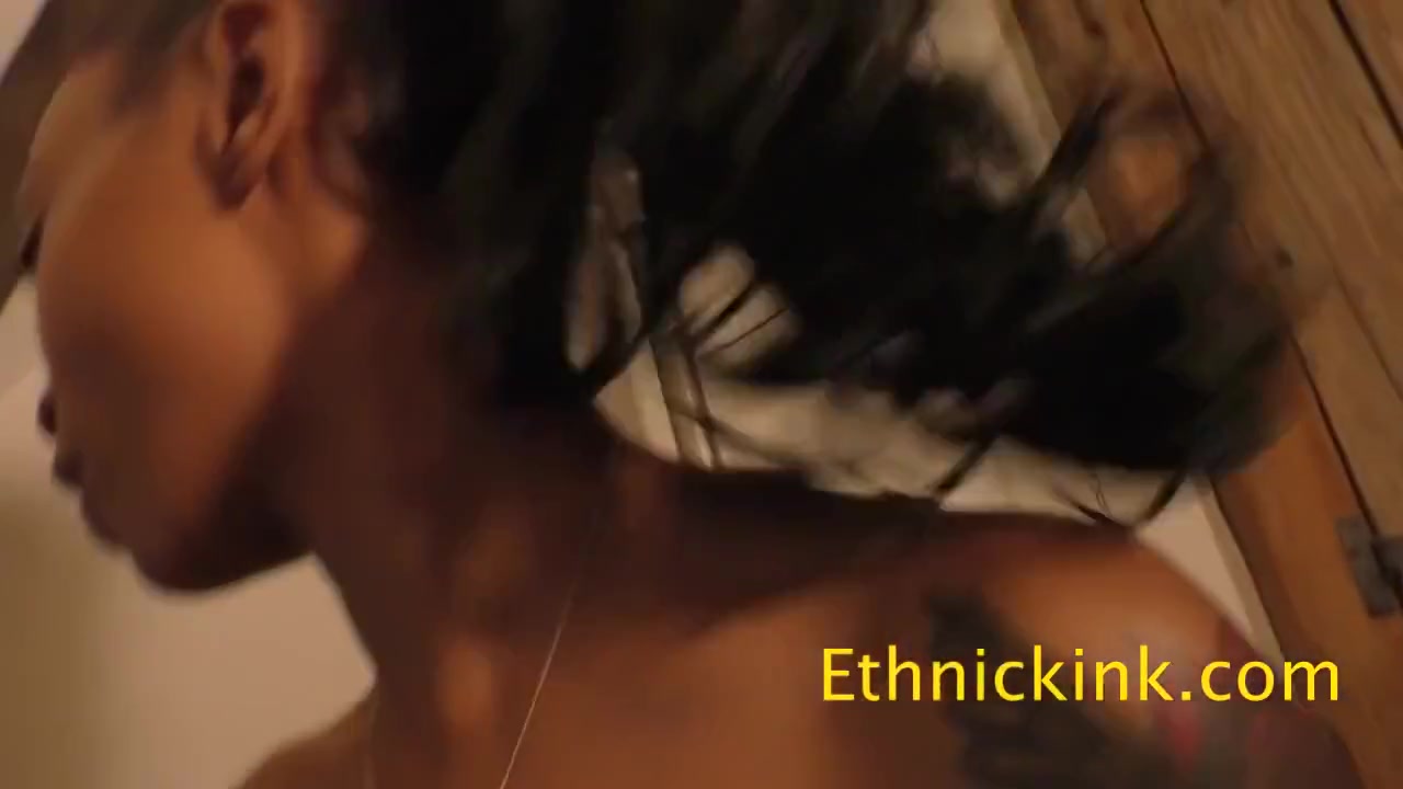 Ebony Milf Pissing