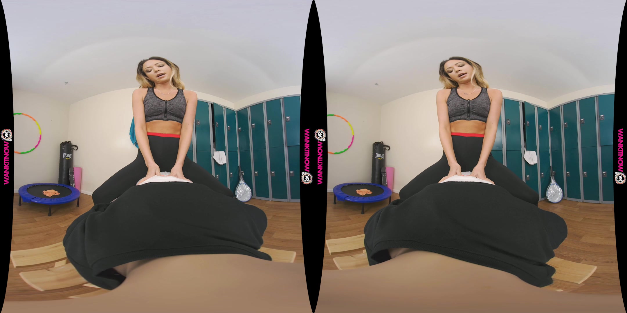 Tight Pussy Massage featuring Natalia Forrest - WankitNowVR