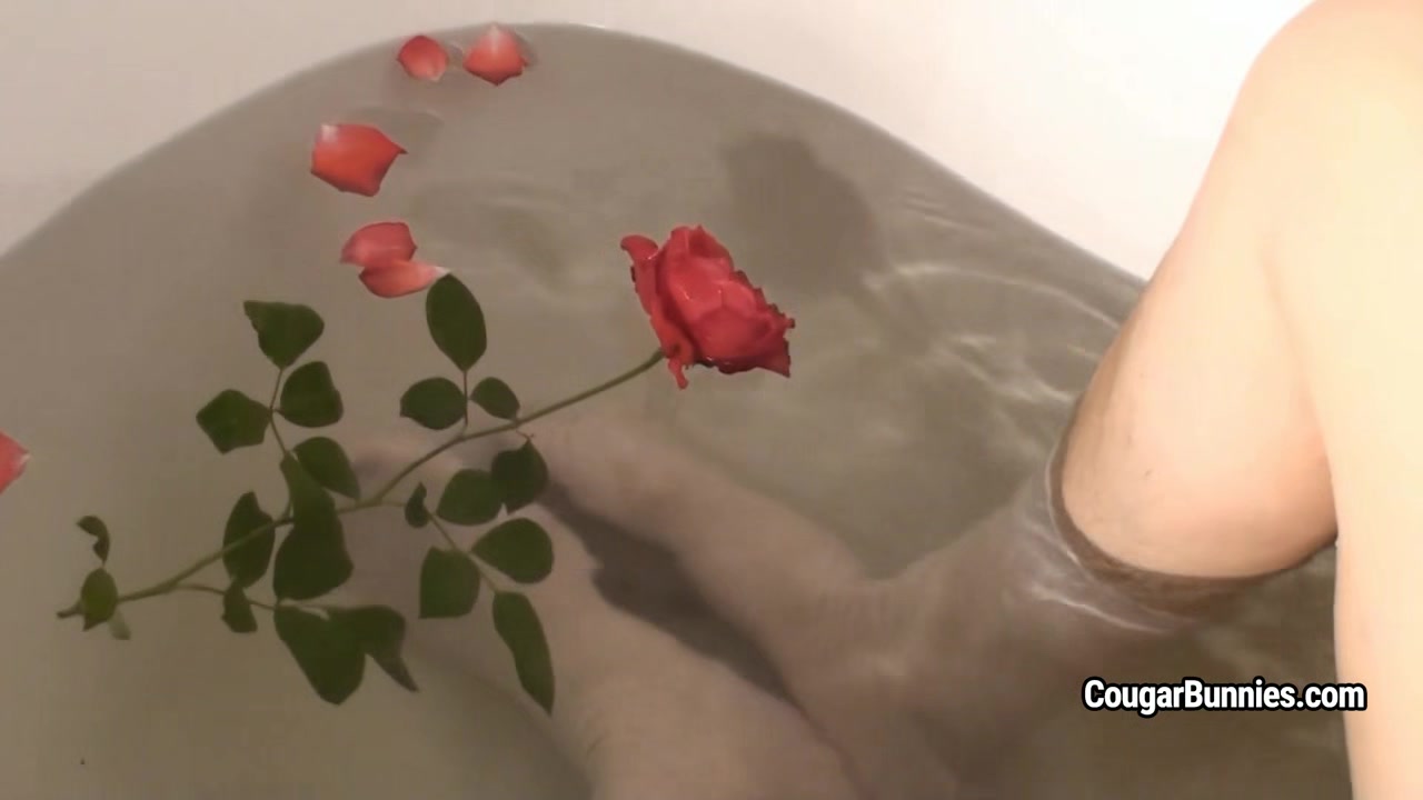 Doris Dawn - Wet Socks And Roses