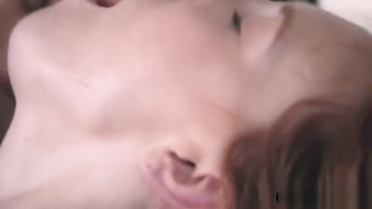 Redhead Linda Sweet cant wait for BF to fuck her pussy