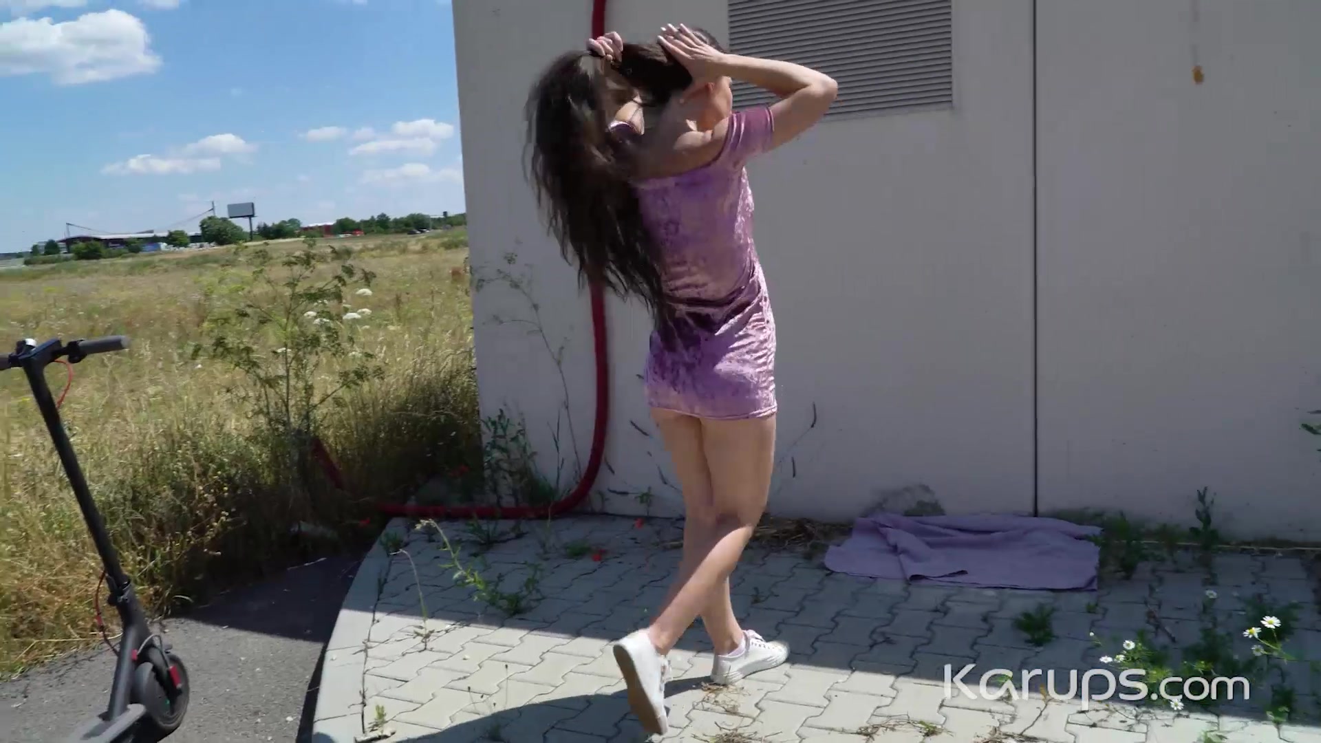 Lara Fox - Karups