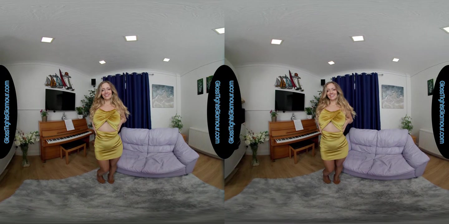 Suzi Star - GlossTightsGlamourVR