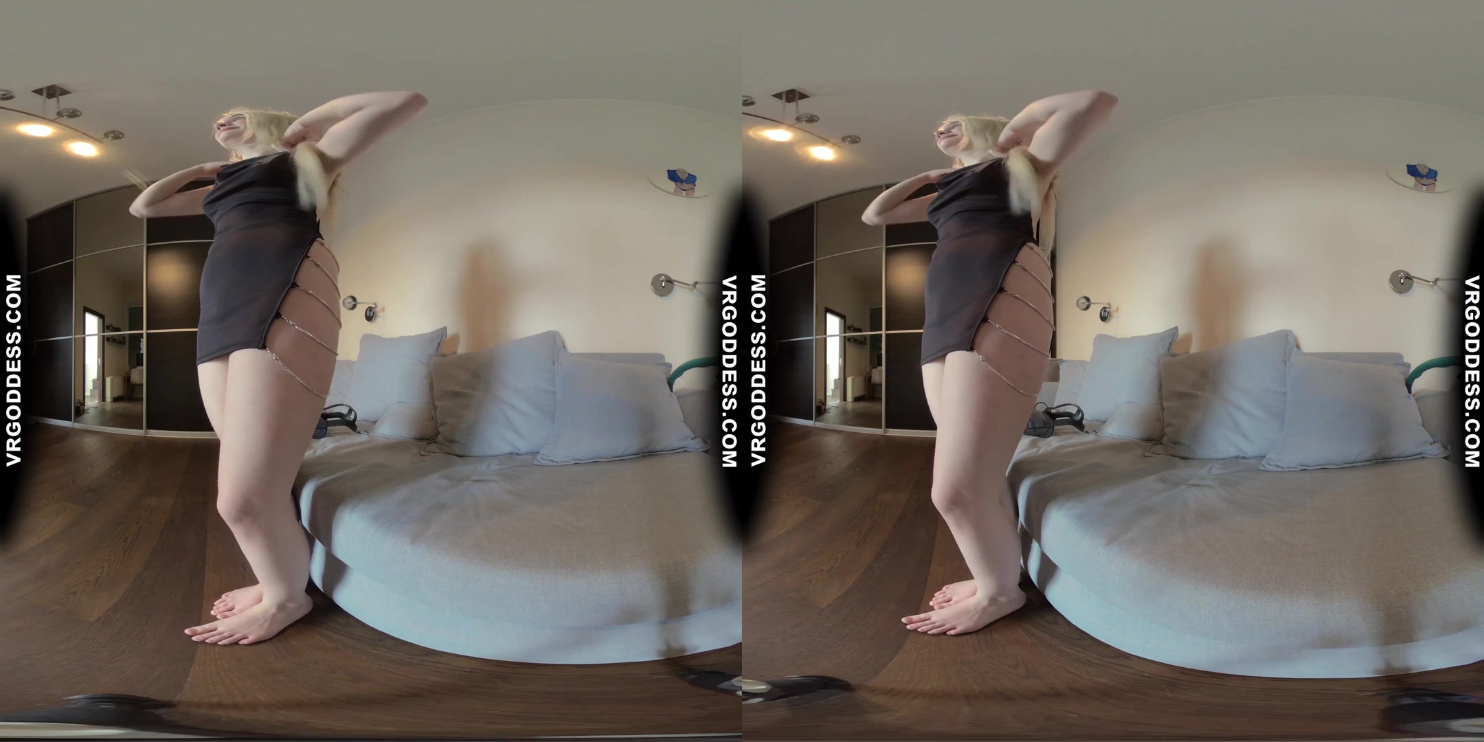 Behind The Scenes Camera Girl Using Clit Sucker On Spinner Blonde Kapri In VR