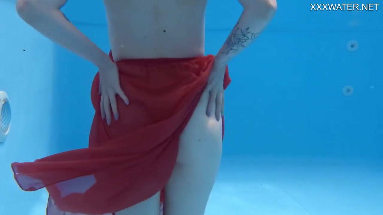 Mimi Cica - Swimming Pool Hot Erotics With Dressed Up