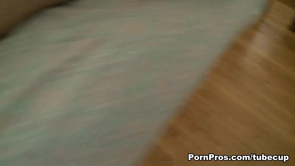 Big Titty Blonde Loves Tit Massage - PornPros