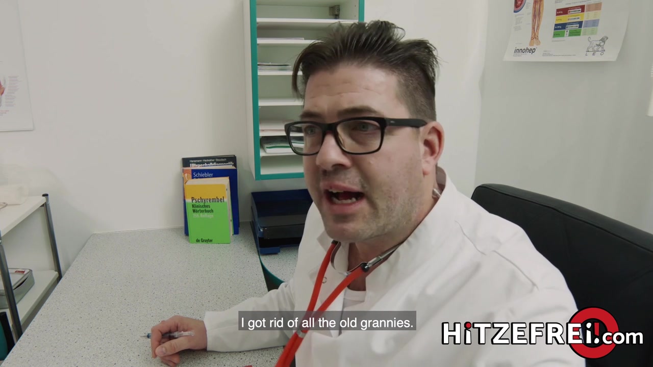 Dr. Lust &ndash; Dirty Fingers In Young Wholes - Hitzefrei