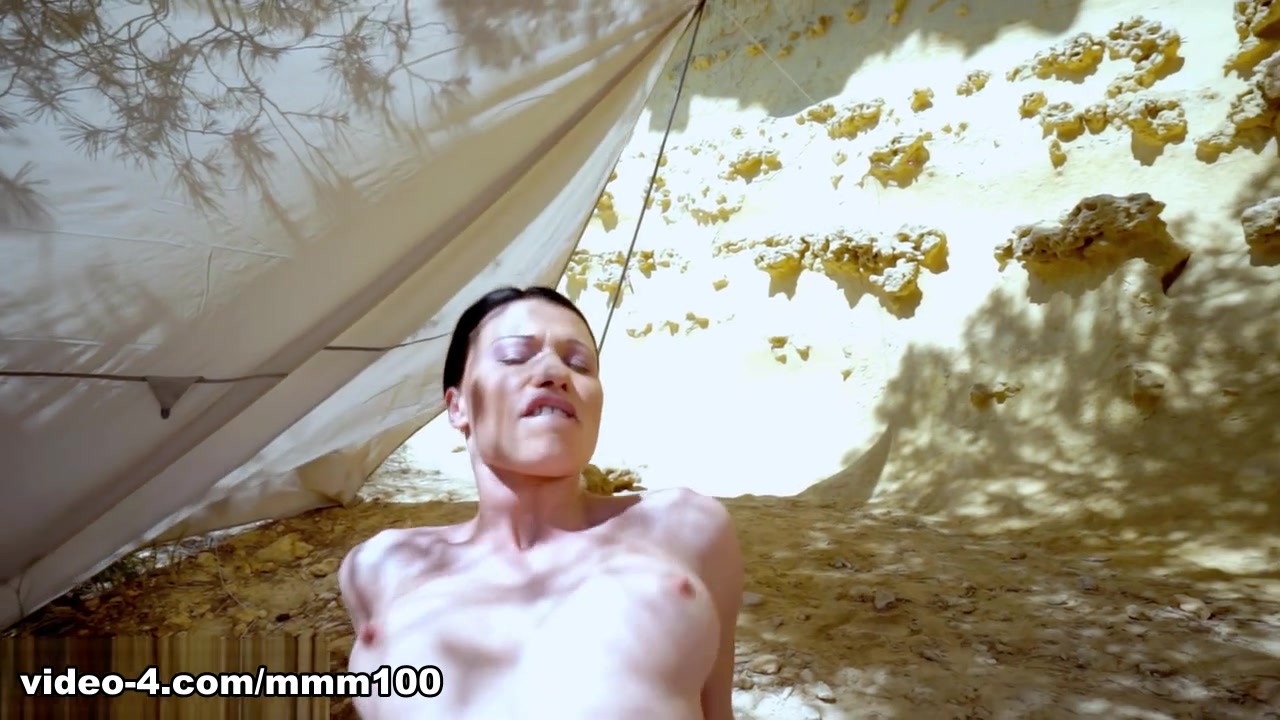 Mademoiselle Justine gets her ass fucked on the beach by young Kevin - MMM100