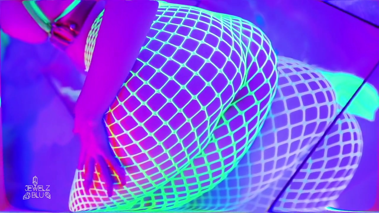 Trippy Neon Fishnet Dildo Suck And Fuck (full Video On - Jewelz Blu