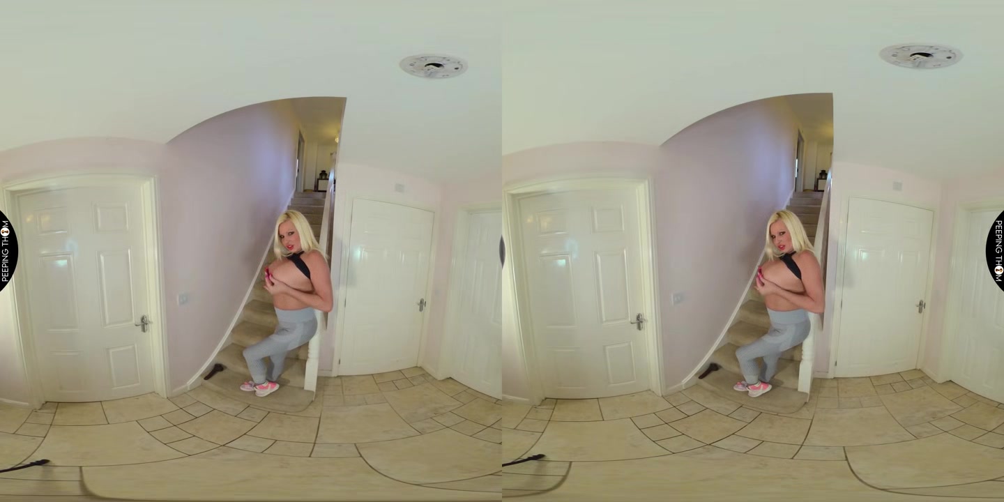 Skin Tight Leggins Squirt - PeepingThom
