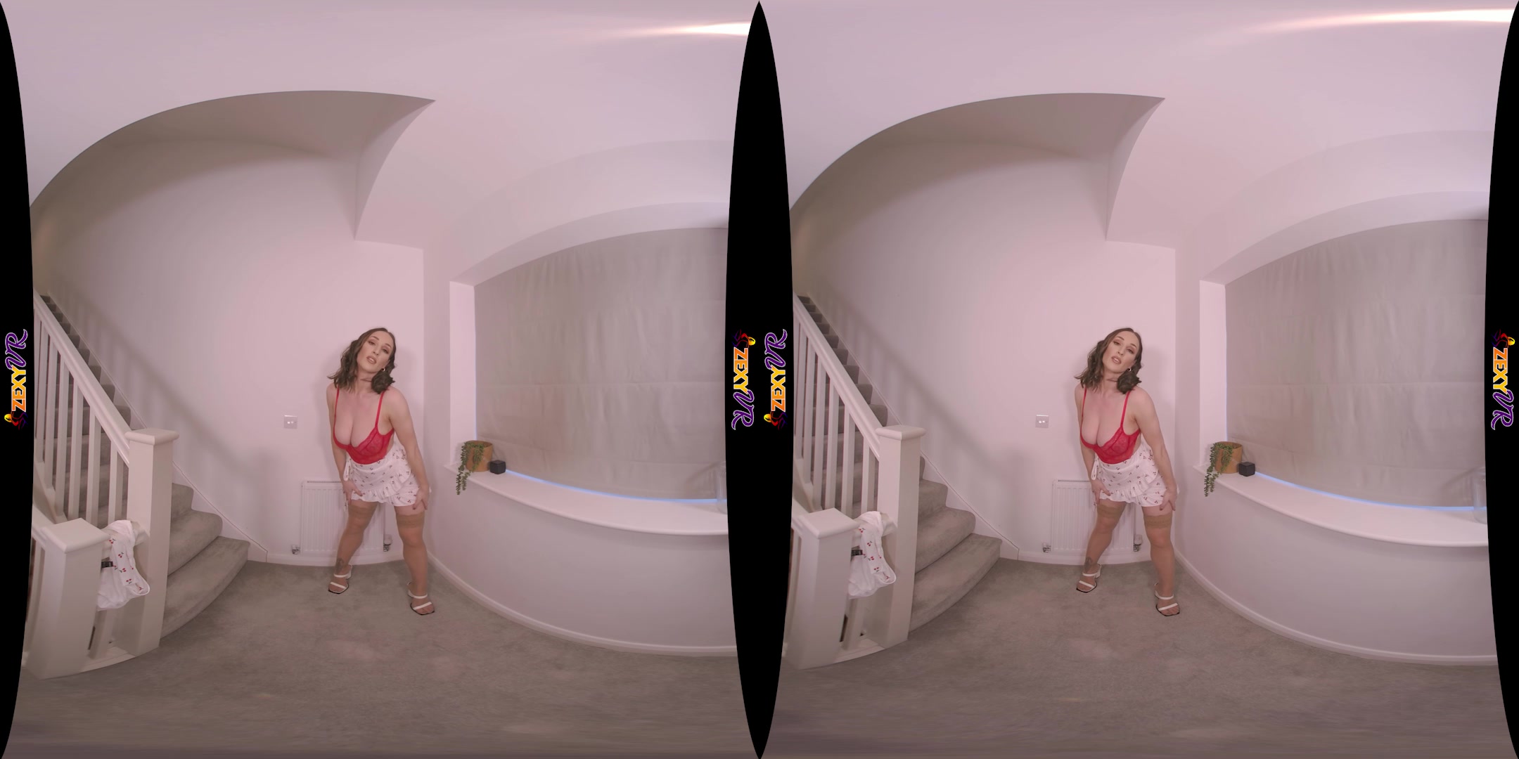 Enjoy The Show featuring Stacey Poole - ZexyVR