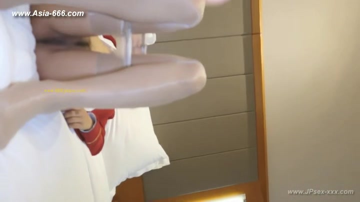 chinese model posing nude.65