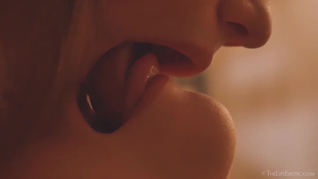 Smoke For Two 2 - Elizabeth L & Gabriella Lati - TheLifeErotic