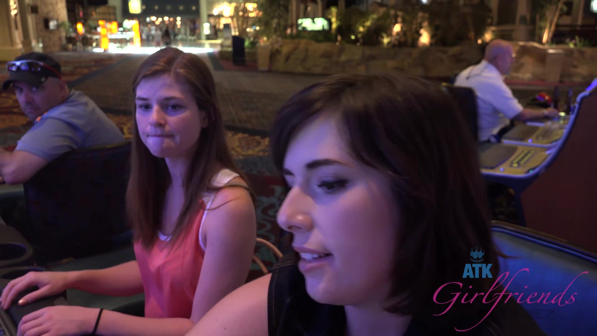 Virtual Vacation In Las Vegas With Simone Delilah And Lara Brookes Part 1